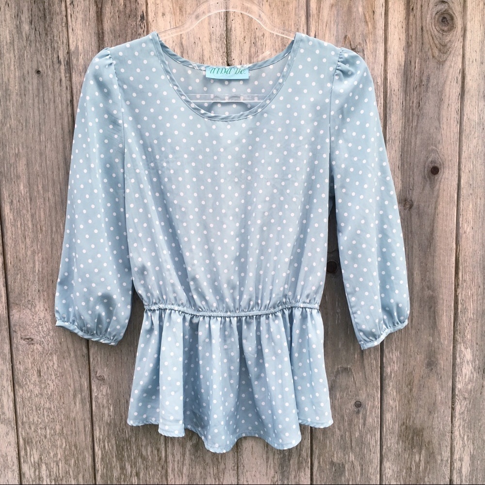 Aina Be Francesca’s Baby Blue Polka Dot 3/4 Sleeve Top Medium NWOT